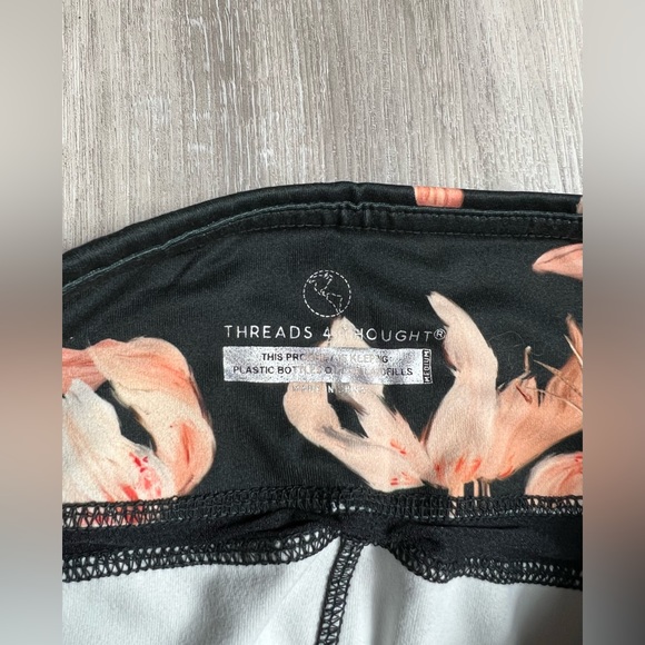 Ladies Medium Floral Tights - Picture 6 of 6